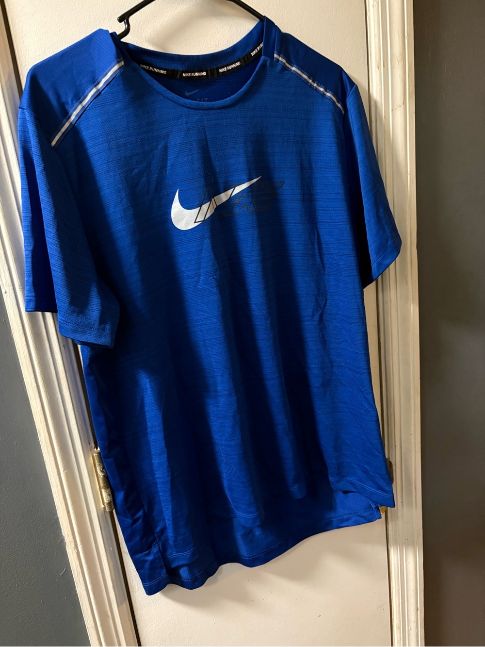 Nike Blue Short-Sleeve Dri-FIT Athletic Tee size L